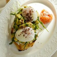 Лепешка с лососем и авокадов Hello olivia