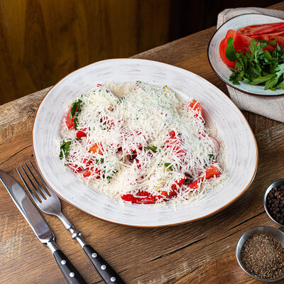 Салат с брынзой в Vse Doma по цене 420 ₽