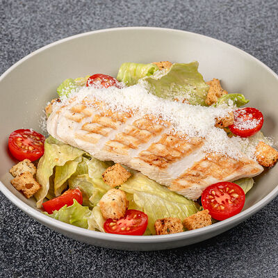 Салат Цезарь в Pizza Lavka по цене 499 ₽