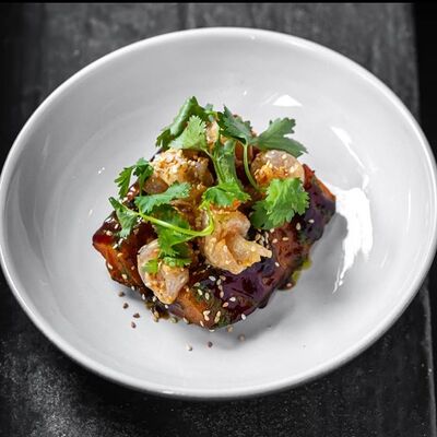 Батат с креветками и соусом BBQ в Техникум по цене 720 ₽