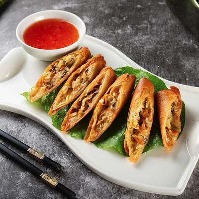 Спринг-роллы с креветкамив Китайский фонарик по цене 520 ₽