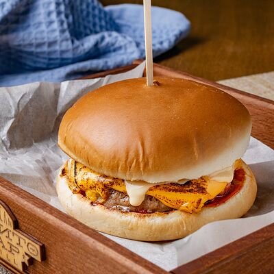 Чизбургер в Бурито по цене 590 ₽