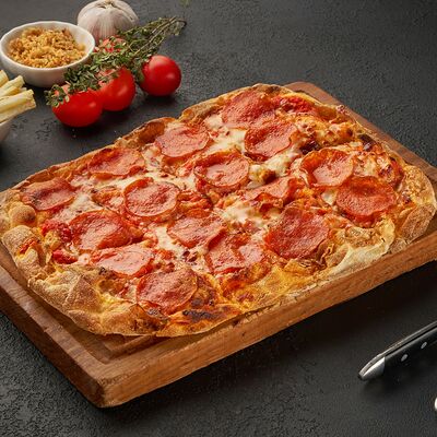 Пицца Пепперони в Хмель и солод по цене 749 ₽