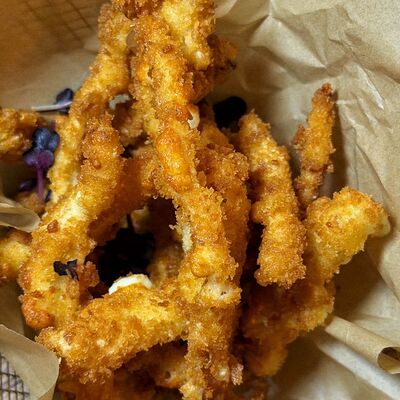 Чечил сыр фри темпурав В завязке по цене 450 ₽