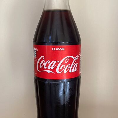 Coca-Cola Оригинальная Classic в Dоски ГастроБар по цене 300 ₽