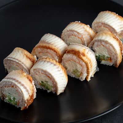 Ролл Канада в CRAZY SUSHI по цене 787 ₽