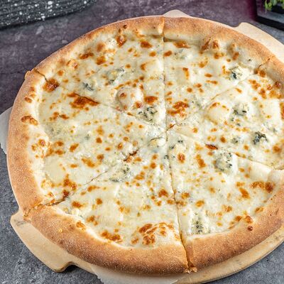 Пицца Четыре сыра в Новые Лица по цене 780