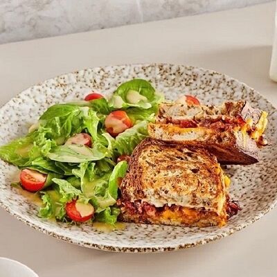 Гриль тартин с беконом в Гастробар DOM по цене 540