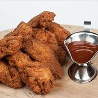 Крылышки фри в панировке острые в Pizzaroni