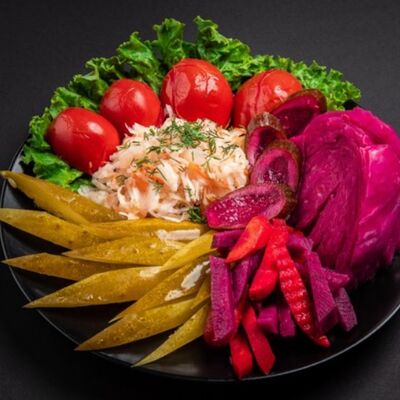 Ассорти из солений в СВОЯ КУХНЯ по цене 558 ₽