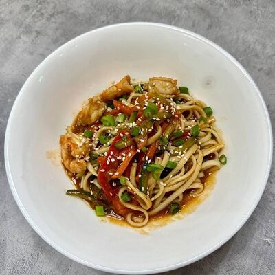 Удон с креветками в Бистро 24 на Шамиля по цене 348 ₽