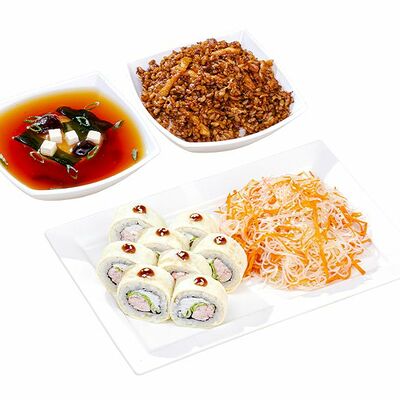 Бизнес-ланч №4 в СушиWok по цене 431