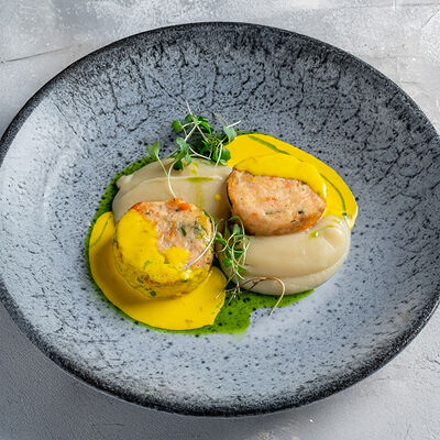 Котлеты из камчатского краба с эстрагоновым пюре в КрабыКутабы по цене 1930 ₽