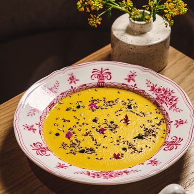 Чечевичный крем-суп с гренками в УРМАН кафе по цене 295 ₽