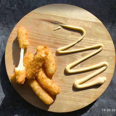 Сырные палочкив Zapravka по цене 325 ₽