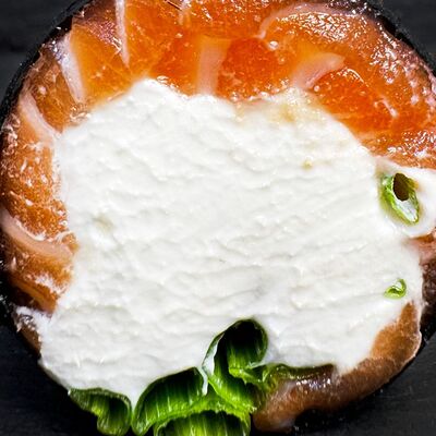 Лосось и сыр без риса в Ohasi по цене 900 ₽