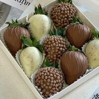 Клубника в шоколаде Мон блан в SweetGift клубника в шоколаде