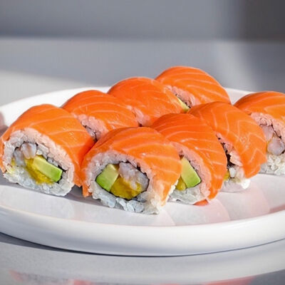 Филадельфия Манго-креветка (без творожного сыра) в Lion Pizza по цене 950 ₽