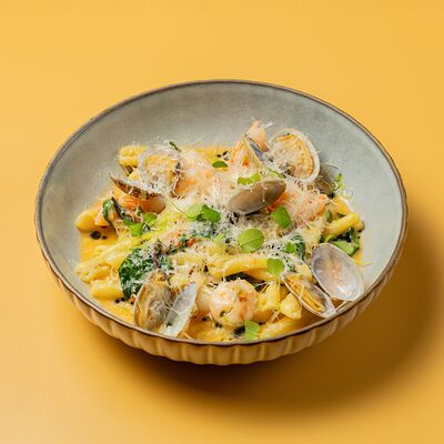 Казарече с морепродуктами в Cuba Libre по цене 940 ₽