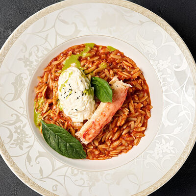 Орзо с камчатским крабом и страчателлойв Urartu по цене 880 ₽