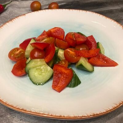 Салат из свежих овощей в Сова по цене 170 ₽