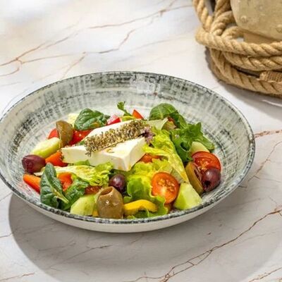 Салат греческийв Семь футов по цене 600 ₽