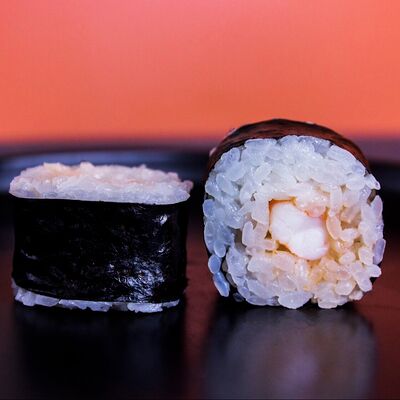 Жгучая креветка в SushiShark по цене 379 ₽