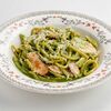 С курицей и соусом песто в Parmesano по цене 620