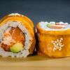 Ролл Канада с лососем и камчатским крабом в Yellowfin sushi по цене 1500