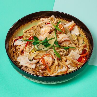 Лапша с морепродуктами в Точка Вкуса по цене 489 ₽