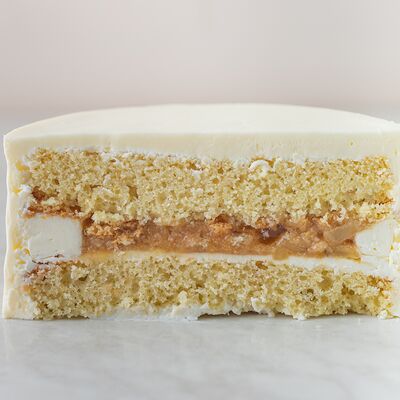 Бенто-торт банан-карамель в Мамин Cake по цене 2000 ₽