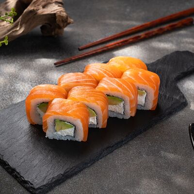 Ролл Мурманская Филадельфия прайм с авокадов Акула вкуса по цене 799 ₽