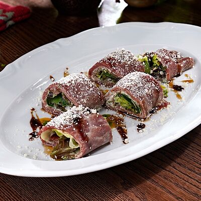 Карпаччо из говядиныв Серкан по цене 690 ₽