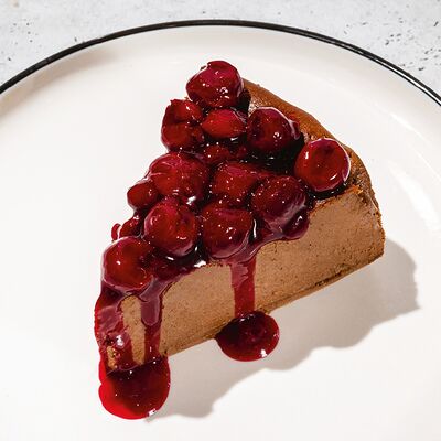 Шоколадный чизкейк Cан Cебастьян в Антрекот по цене 610 ₽