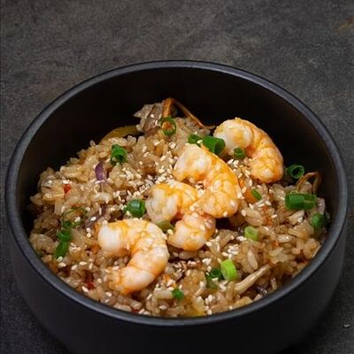 Рис с креветками в Pho Tom по цене 430 ₽