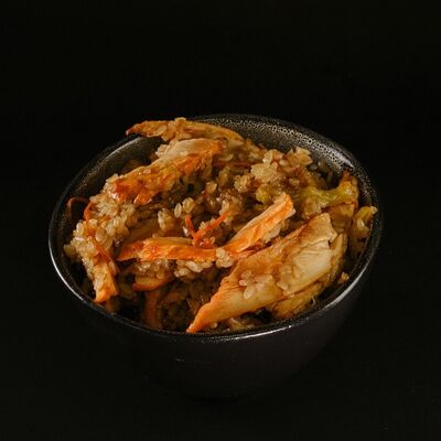 Рис с курицей (острый) в Sushi cat по цене 400 ₽