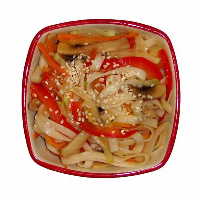 Удон овощной в Sushiwoker по цене 399 ₽