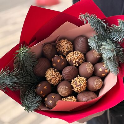 Новогодний букет 2 в Sweet Boom по цене 4000 ₽