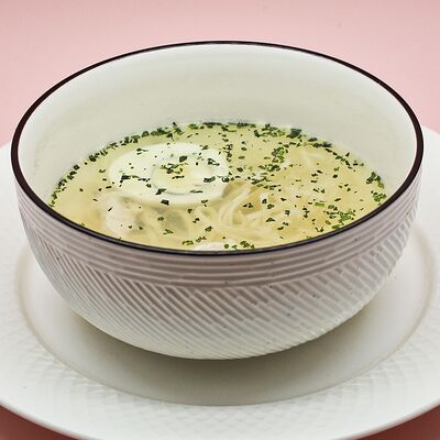 Куриный суп с лапшой в Еще одна кондитерская Академик по цене 560 ₽