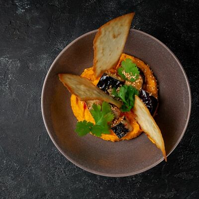Хумус из печеных перцев в Duran Bar & Grill по цене 255