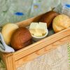 Хлебная корзина с маслом в Ресторан Хата возле Шереметьево по цене 440