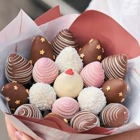 Букет клубники в шоколаде Романтичный S в Sweets