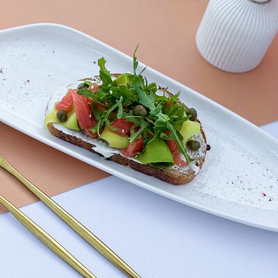 Брускетта с лососемв Wow Tortik по цене 460 ₽