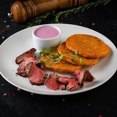 Драники с ростбифом и копченой сметаной в Catch по цене 32 р.