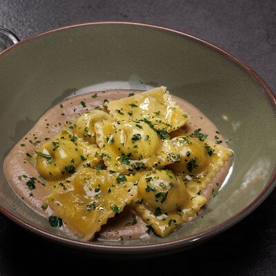 Равиоли с грибамив Mono по цене 750 ₽