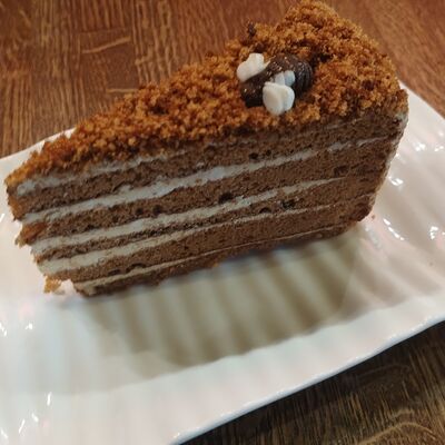 Торт медовик в Хорошее Место по цене 200 ₽