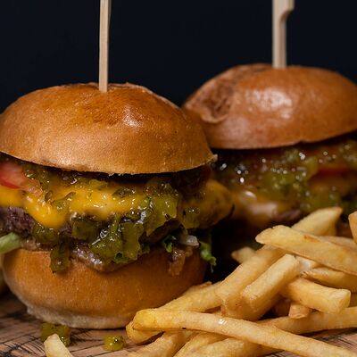 Бургер Баварский в Боллерс по цене 490 ₽