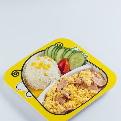 Скрэмбл с колбасками в NAVAT по цене 1900 ₸