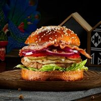 Беконатор с говядиной в Boro Burger