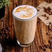 Латте в Traveler's Coffee